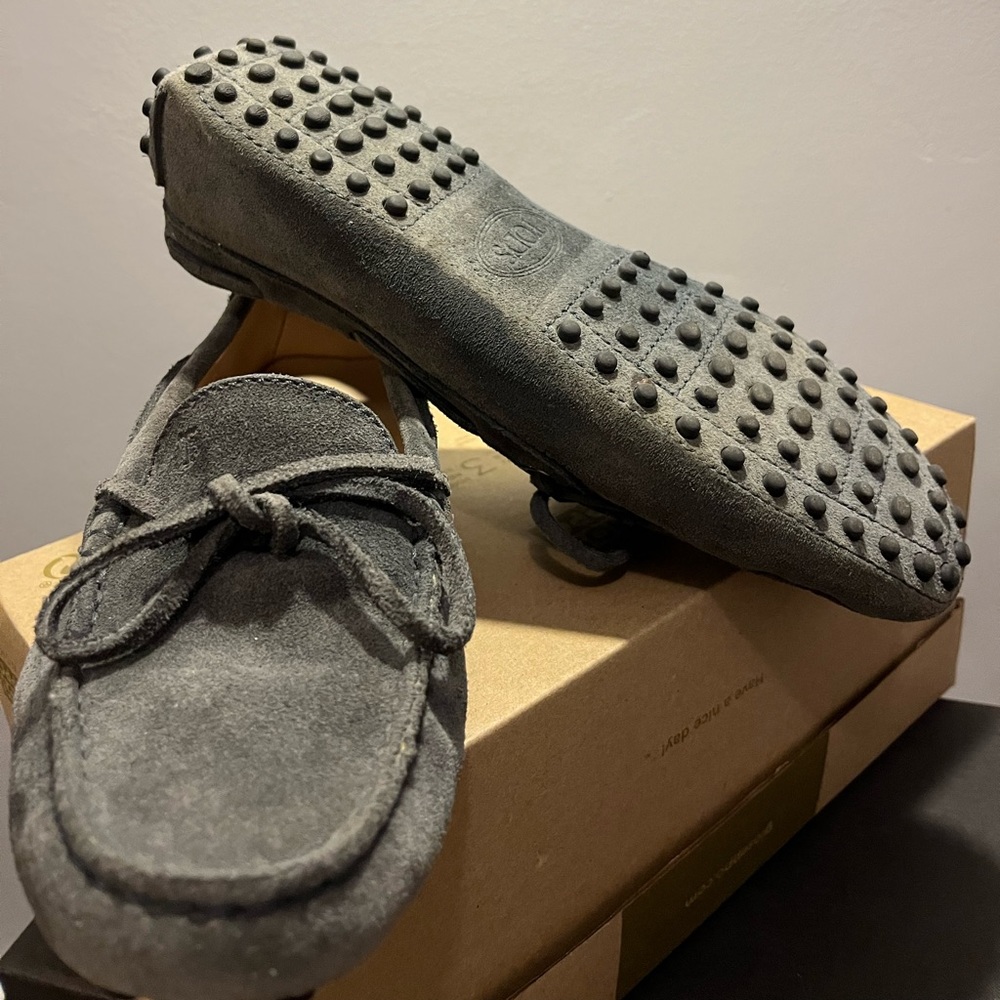 Tod’s loafers